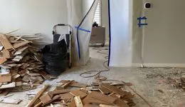 lavori di demolizioni in corso